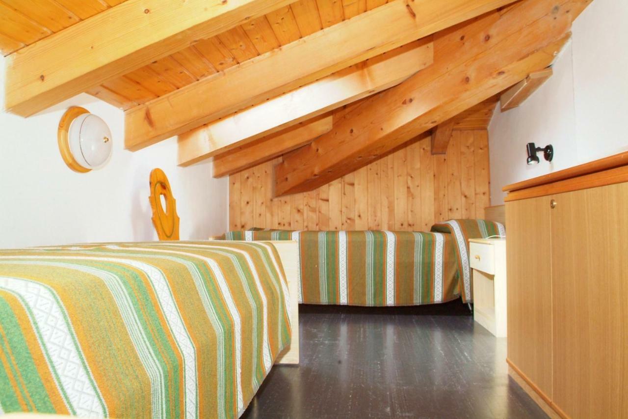 Casa Emilio Apartment Val Maria-Pur Ruang foto