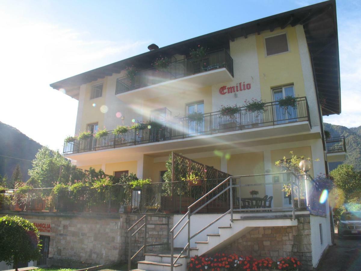 Casa Emilio Apartment Val Maria-Pur Bagian luar foto